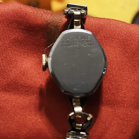 Vintage 50s or 60 Caravelle ladies watch - Picture 7 of 7